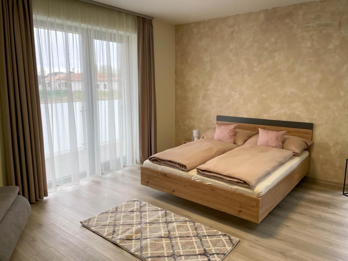 Apartmany Katalin Dunajská Streda エクステリア 写真